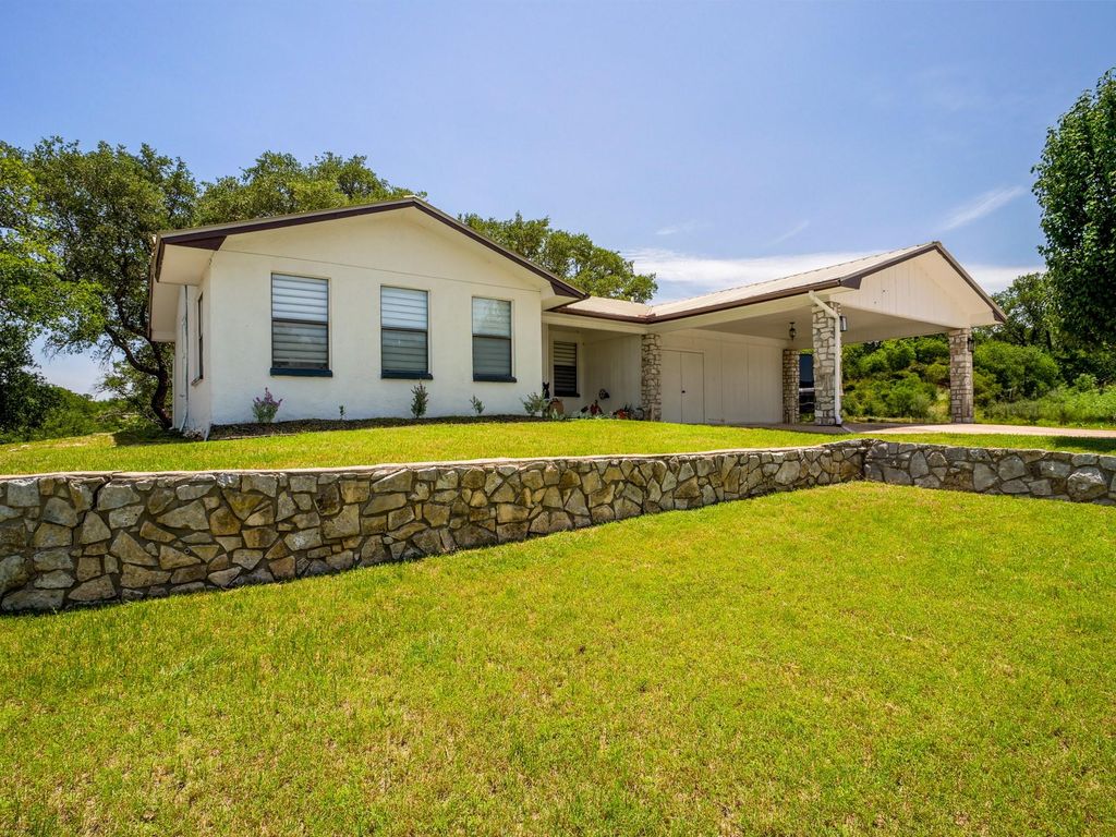 1103 Ute RD, Horseshoe Bay, TX 78657