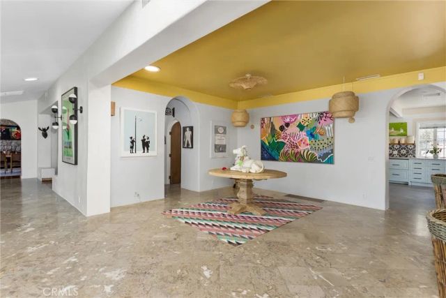 294 W Crestview Drive, Palm Springs, CA 92264