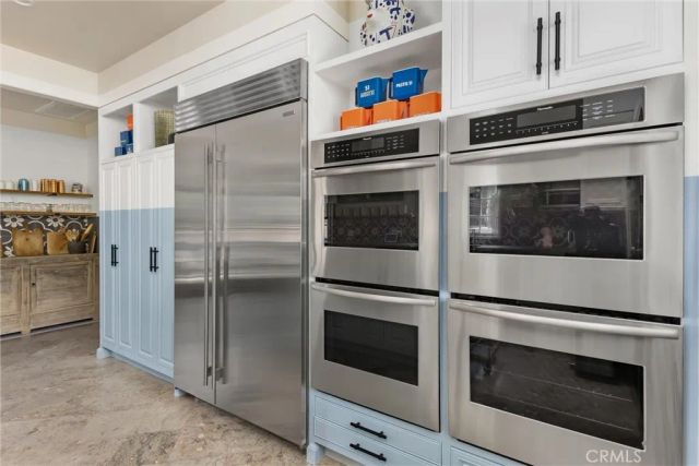 294 W Crestview Drive, Palm Springs, CA 92264