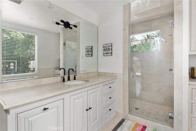 294 W Crestview Drive, Palm Springs, CA 92264