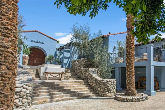 294 W Crestview Drive, Palm Springs, CA 92264