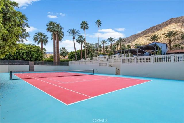 294 W Crestview Drive, Palm Springs, CA 92264