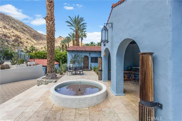 294 W Crestview Drive, Palm Springs, CA 92264