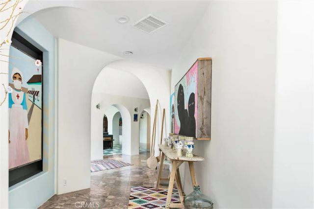 294 W Crestview Drive, Palm Springs, CA 92264