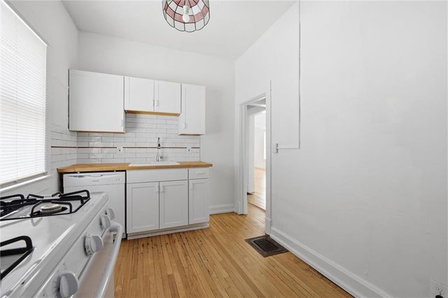 4008 Charlotte Street, Kansas City, MO 64110
