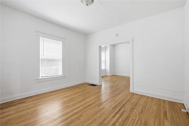 4008 Charlotte Street, Kansas City, MO 64110
