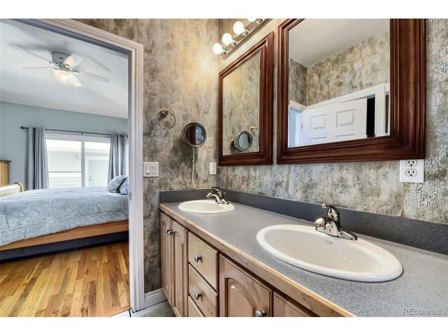 6648 King St, Denver, CO 80221