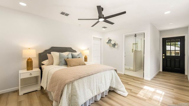 4802 Casa Espana, San Antonio, TX 78233