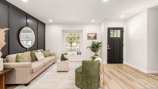 4802 Casa Espana, San Antonio, TX 78233