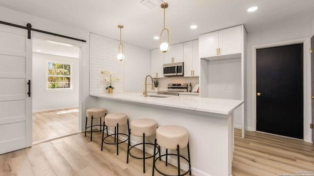 4802 Casa Espana, San Antonio, TX 78233