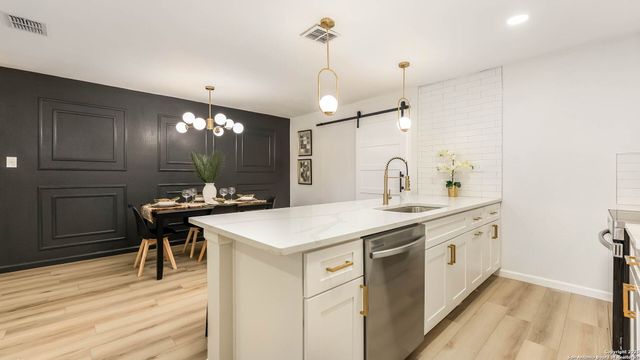 4802 Casa Espana, San Antonio, TX 78233