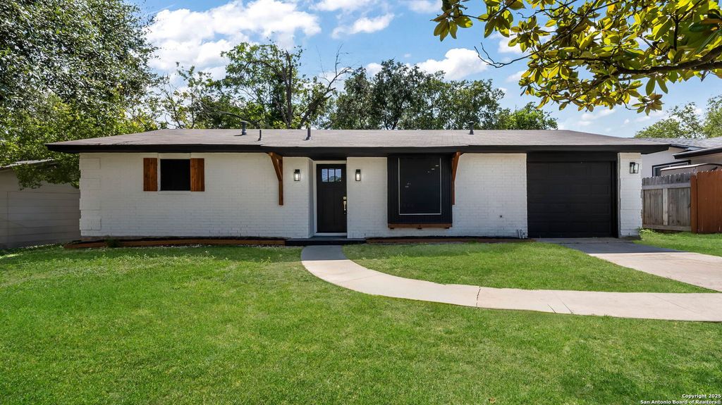 4802 Casa Espana, San Antonio, TX 78233