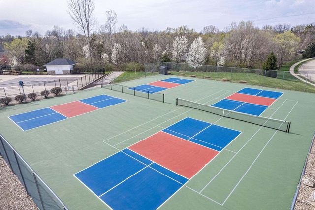 4176 JUNIPER PL, Columbia, MO 65201