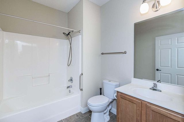 4176 JUNIPER PL, Columbia, MO 65201