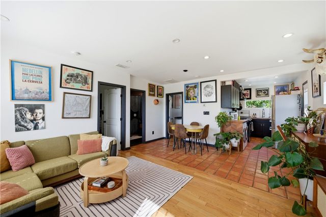 3887 Bostwick, Los Angeles, CA 90063