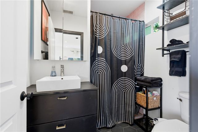 3887 Bostwick, Los Angeles, CA 90063