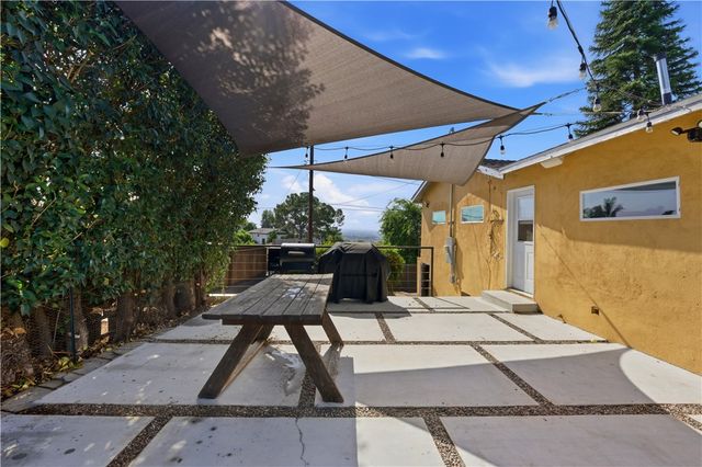 3887 Bostwick, Los Angeles, CA 90063