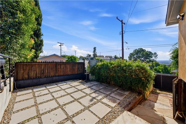 3887 Bostwick, Los Angeles, CA 90063