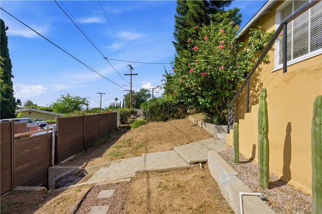 3887 Bostwick, Los Angeles, CA 90063