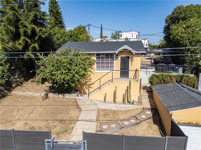 3887 Bostwick, Los Angeles, CA 90063