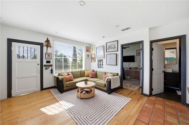 3887 Bostwick, Los Angeles, CA 90063