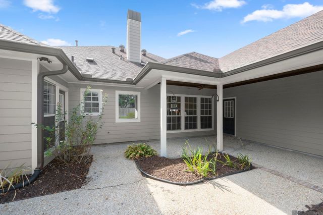 515 Pastureview Dr, Baton Rouge, LA 70810