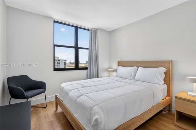 2555 Collins Ave 1812, Miami Beach, FL 33140