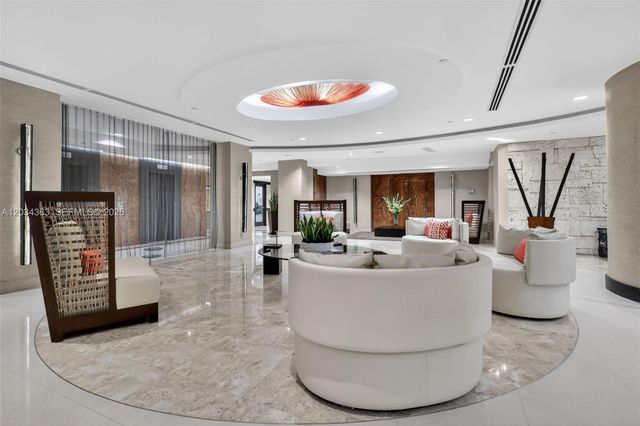 2555 Collins Ave 1812, Miami Beach, FL 33140