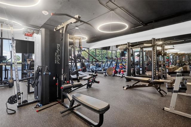 2555 Collins Ave 1812, Miami Beach, FL 33140
