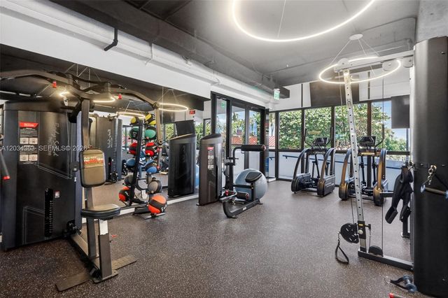 2555 Collins Ave 1812, Miami Beach, FL 33140