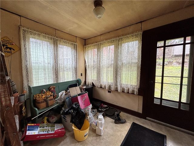 526 Janeway Street, Kane Boro, PA 16735