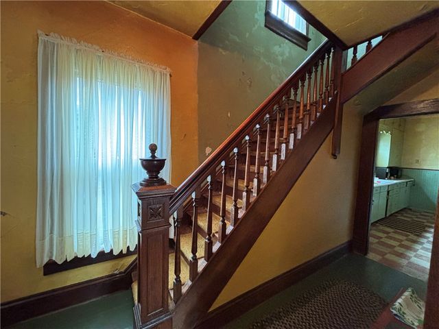 526 Janeway Street, Kane Boro, PA 16735