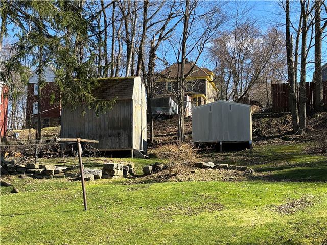 526 Janeway Street, Kane Boro, PA 16735