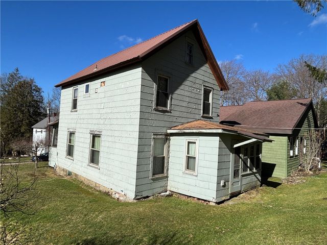 526 Janeway Street, Kane Boro, PA 16735