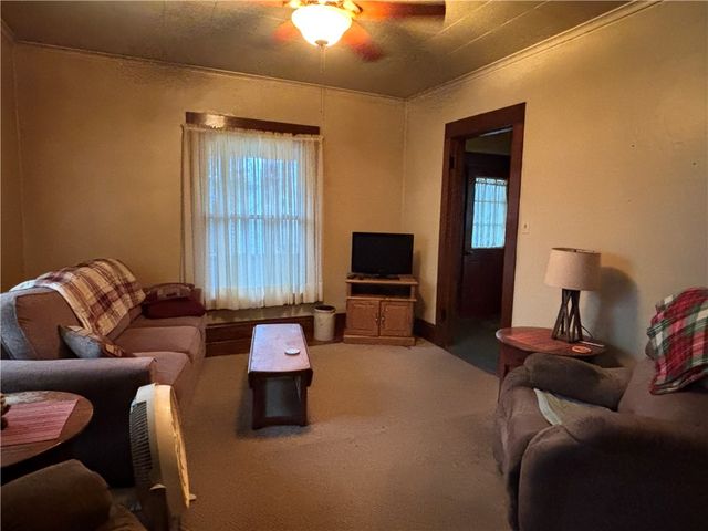 526 Janeway Street, Kane Boro, PA 16735