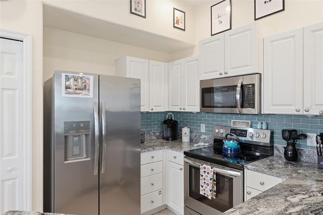 934 BRUNELLO DRIVE, Davenport, FL 33897