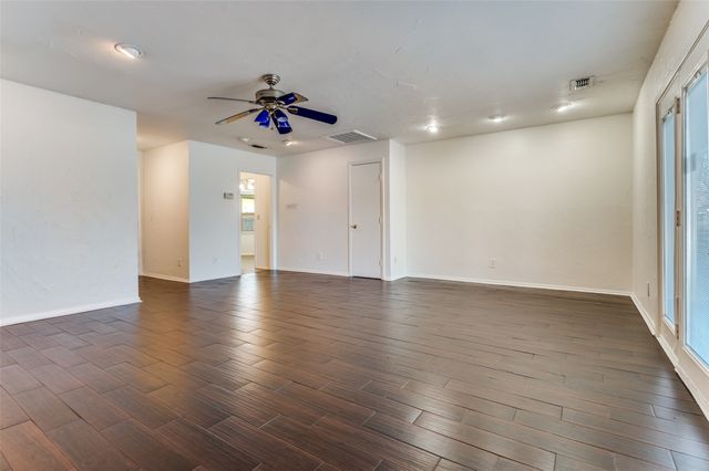 213 Sixpence Lane, Euless, TX 76039