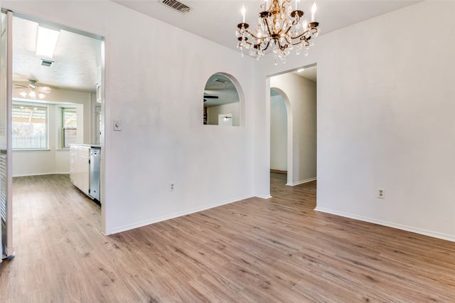 213 Sixpence Lane, Euless, TX 76039