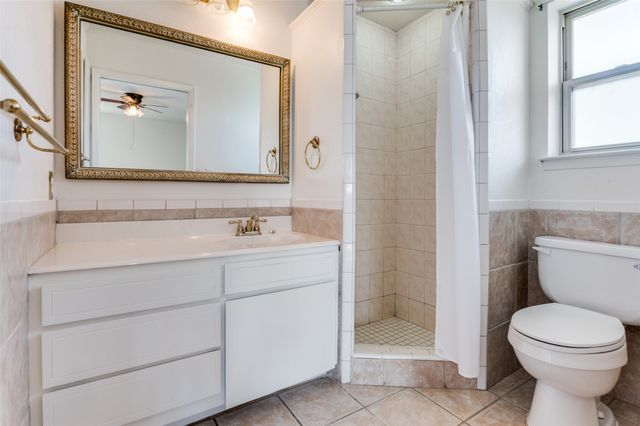 213 Sixpence Lane, Euless, TX 76039