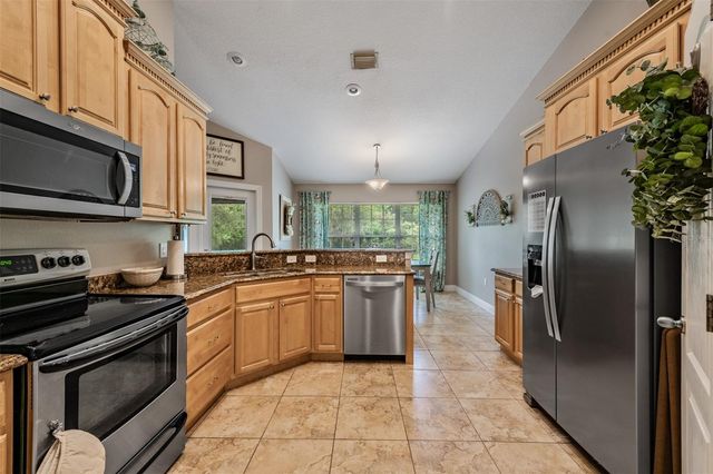 3218 BELLA GARDEN LANE, Plant City, FL 33566