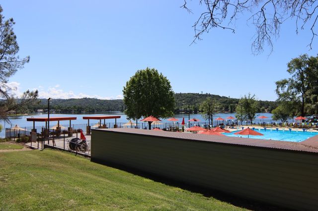 11585 Linnet Ct, Penn Valley, CA 95946