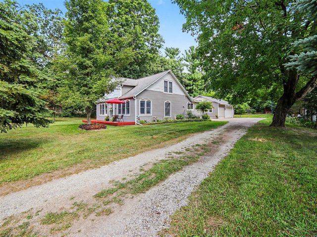 2620 Middle Lake Road, Twin Lake, MI 49457