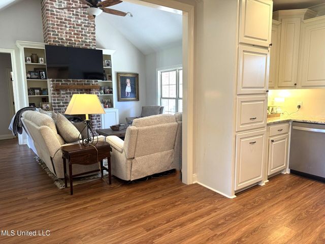 4 Bayou Lane, Natchez, MS 39120
