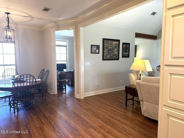 4 Bayou Lane, Natchez, MS 39120