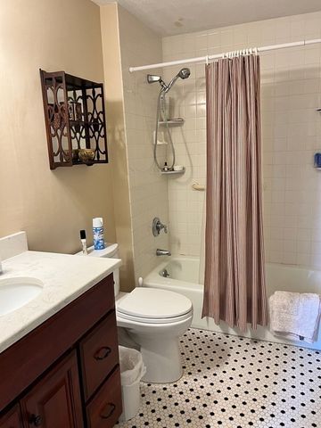 112 Washington Park 3, Newton, MA 02460