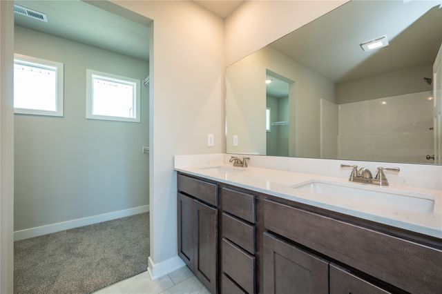 717 W Wright Road, Norwalk, IA 50211