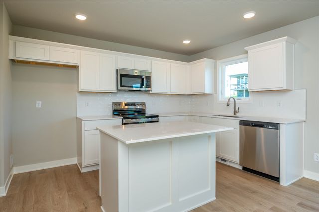 717 W Wright Road, Norwalk, IA 50211