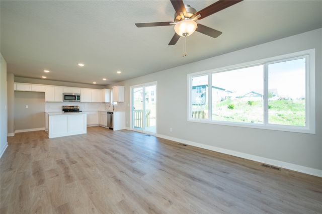 717 W Wright Road, Norwalk, IA 50211