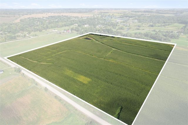 1553 Holmans Road, Mt Vernon, IA 52314