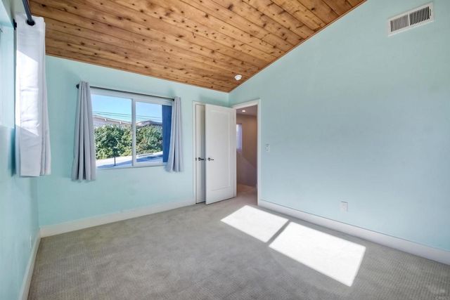 348 La Mesa Avenue, Encinitas, CA 92024